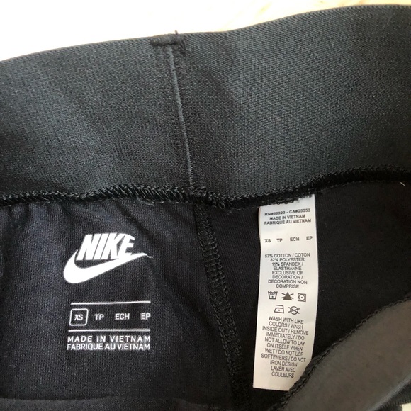 Like new women’s Nike Just Do It Side Print Legging xs - Picture 3 of 3